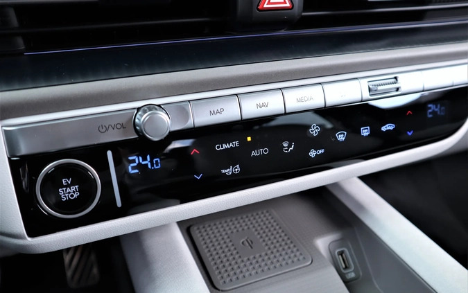 Hyundai IONIQ 6 cena 250400 przebieg: 4, rok produkcji 2023 z Głuszyca małe 631